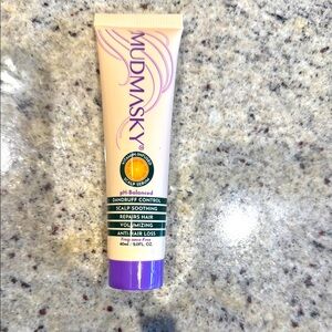 Mudmasky vitamin infused scalp serum . 2.0 Fl oz
